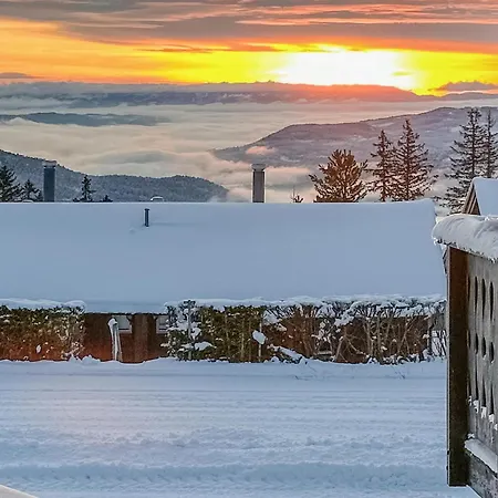 2 Bedroom Cozy In Appartamento