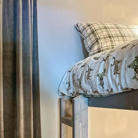 2 Bedroom Cozy In *